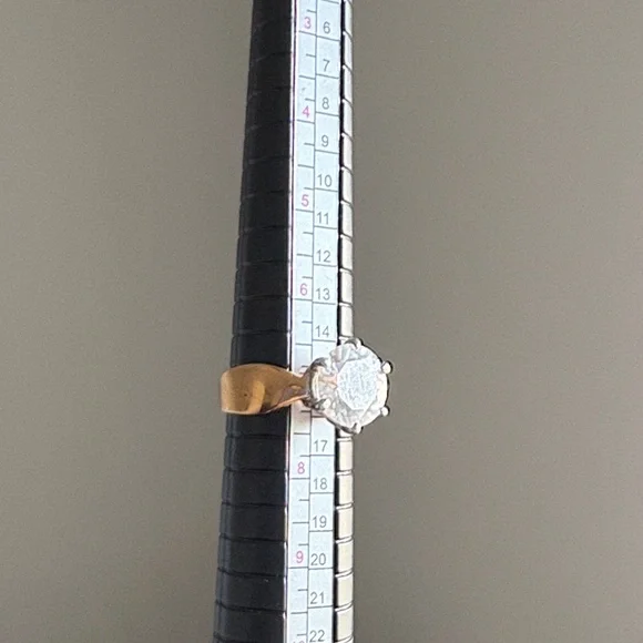 EUC Round Brilliant Cut Soltaire Diamond-Toned Thick Gold Band Ring - Picture 9 of 11